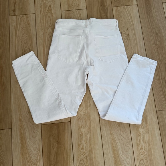 NWT Abercrombie White Jeans Super Skinny High RIse - SIze 29 - Picture 3 of 3